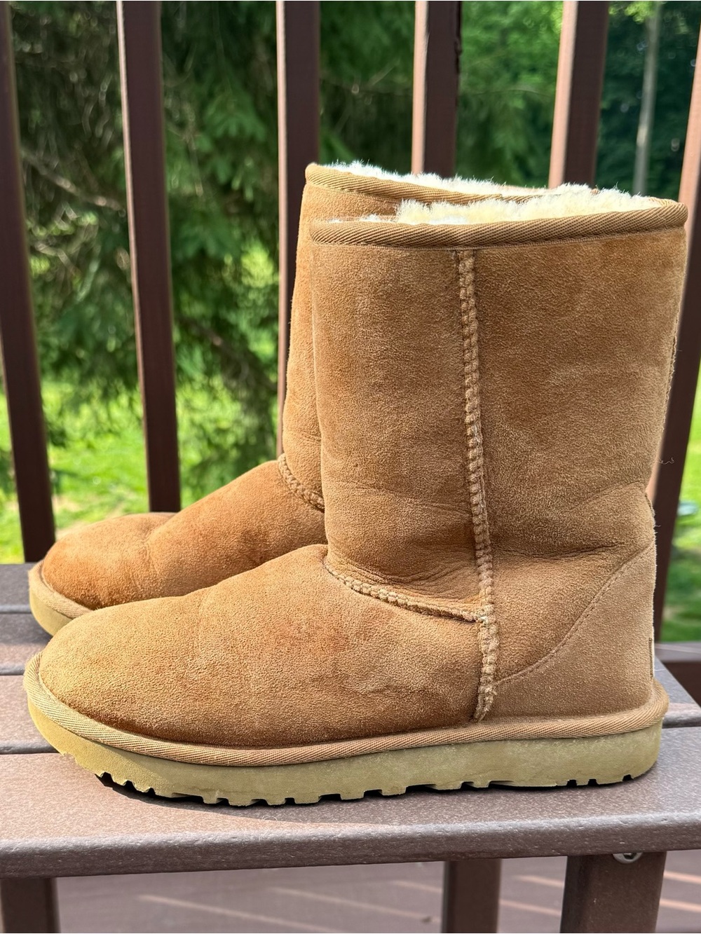 UGG Chestnut Brown Suede Short Boots Women’s Size 8